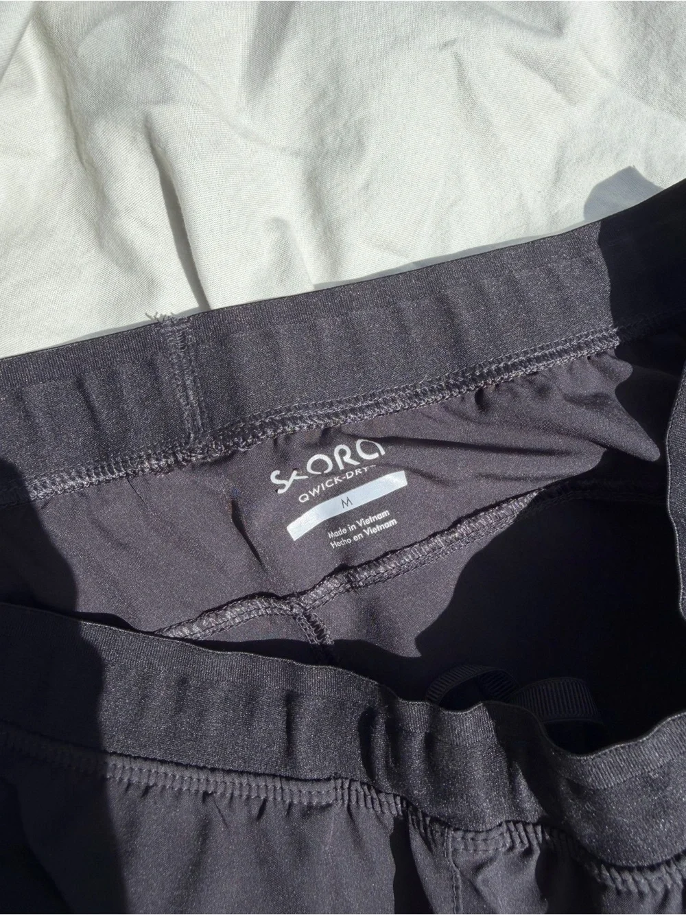 N/A versatile black